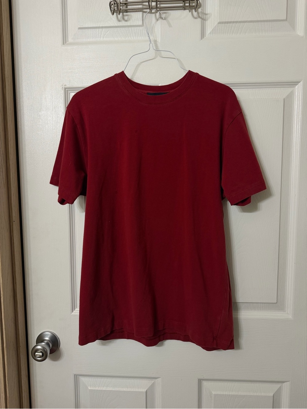 Banana Republic Men's Crew Neck Tee - Deep Red